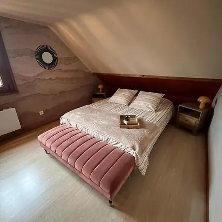 La Belle Au Bois Joli بيت للعطل *